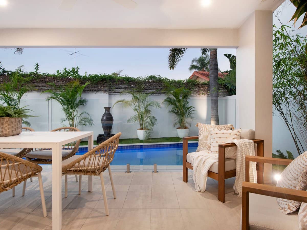 7 Esther Place, SURFERS PARADISE - Thumbnail 23