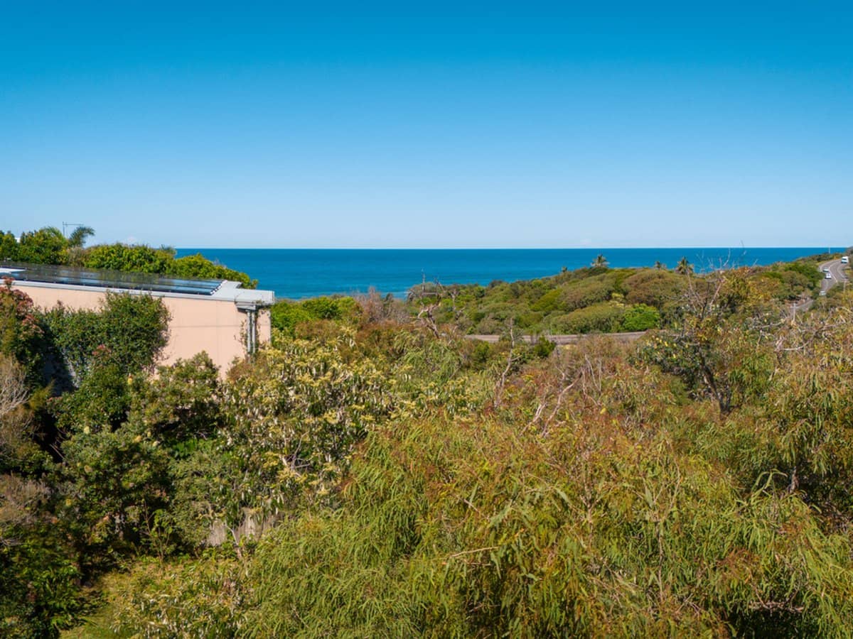 83 Orient Drive, SUNRISE BEACH - Thumbnail 1