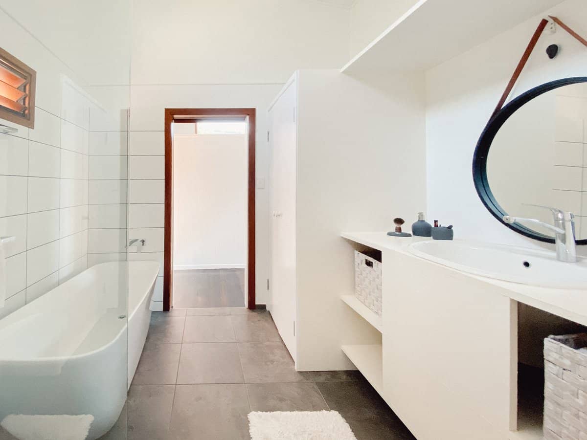 83 Orient Drive, SUNRISE BEACH - Thumbnail 27