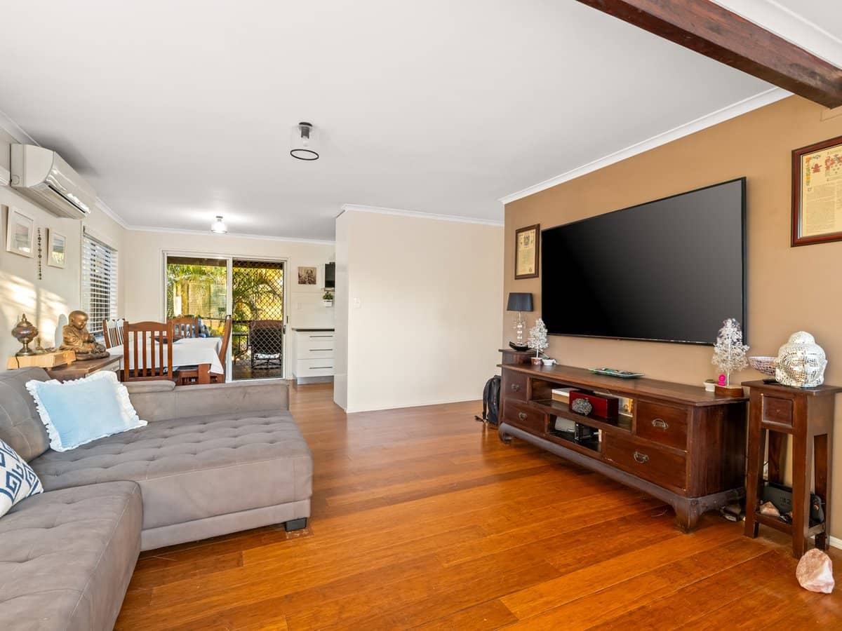 20 McGrath Street, WATERFORD WEST - Thumbnail 4