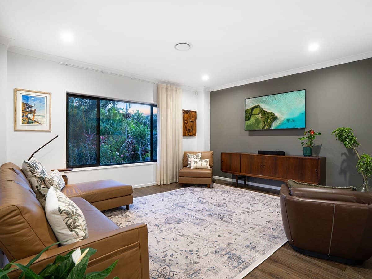 24 Alkoomie Street, WYNNUM - Thumbnail 4