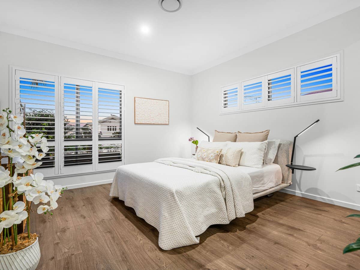 24 Alkoomie Street, WYNNUM - Thumbnail 12