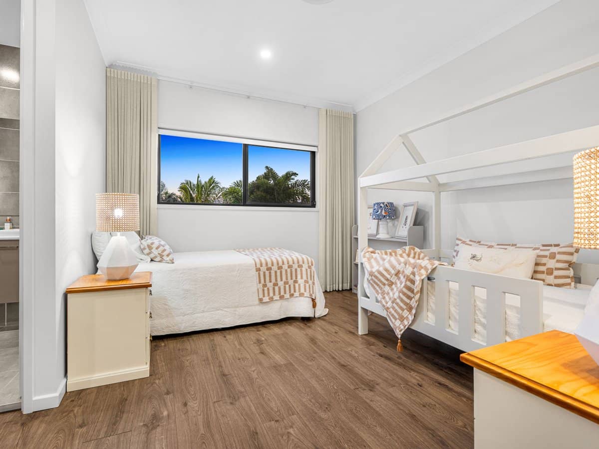 24 Alkoomie Street, WYNNUM - Thumbnail 16