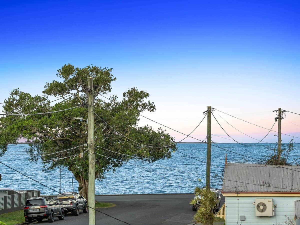 24 Alkoomie Street, WYNNUM - Thumbnail 26