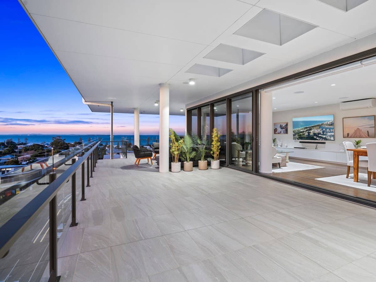 90 Berrima Street, WYNNUM - Thumbnail 2