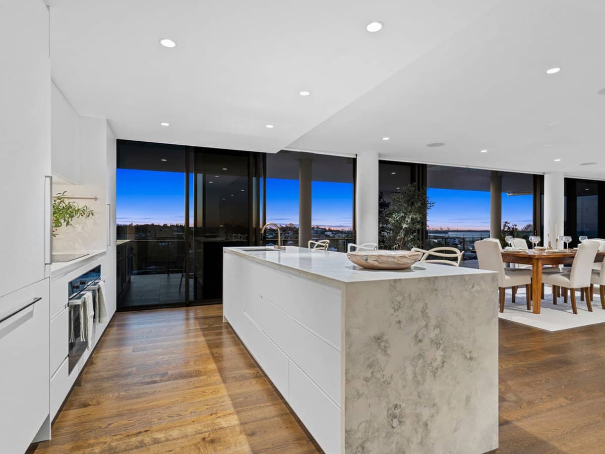 90 Berrima Street, WYNNUM - Thumbnail 5