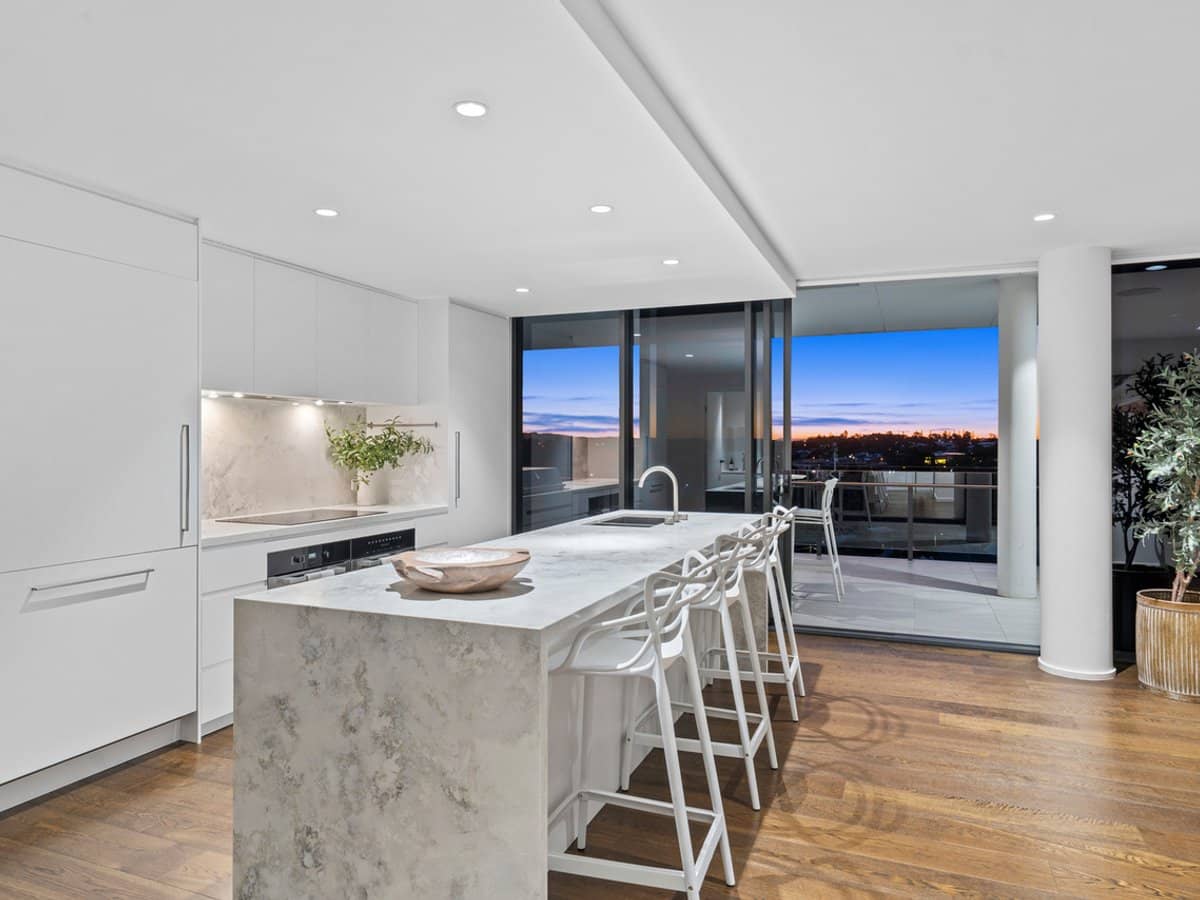 90 Berrima Street, WYNNUM - Thumbnail 6