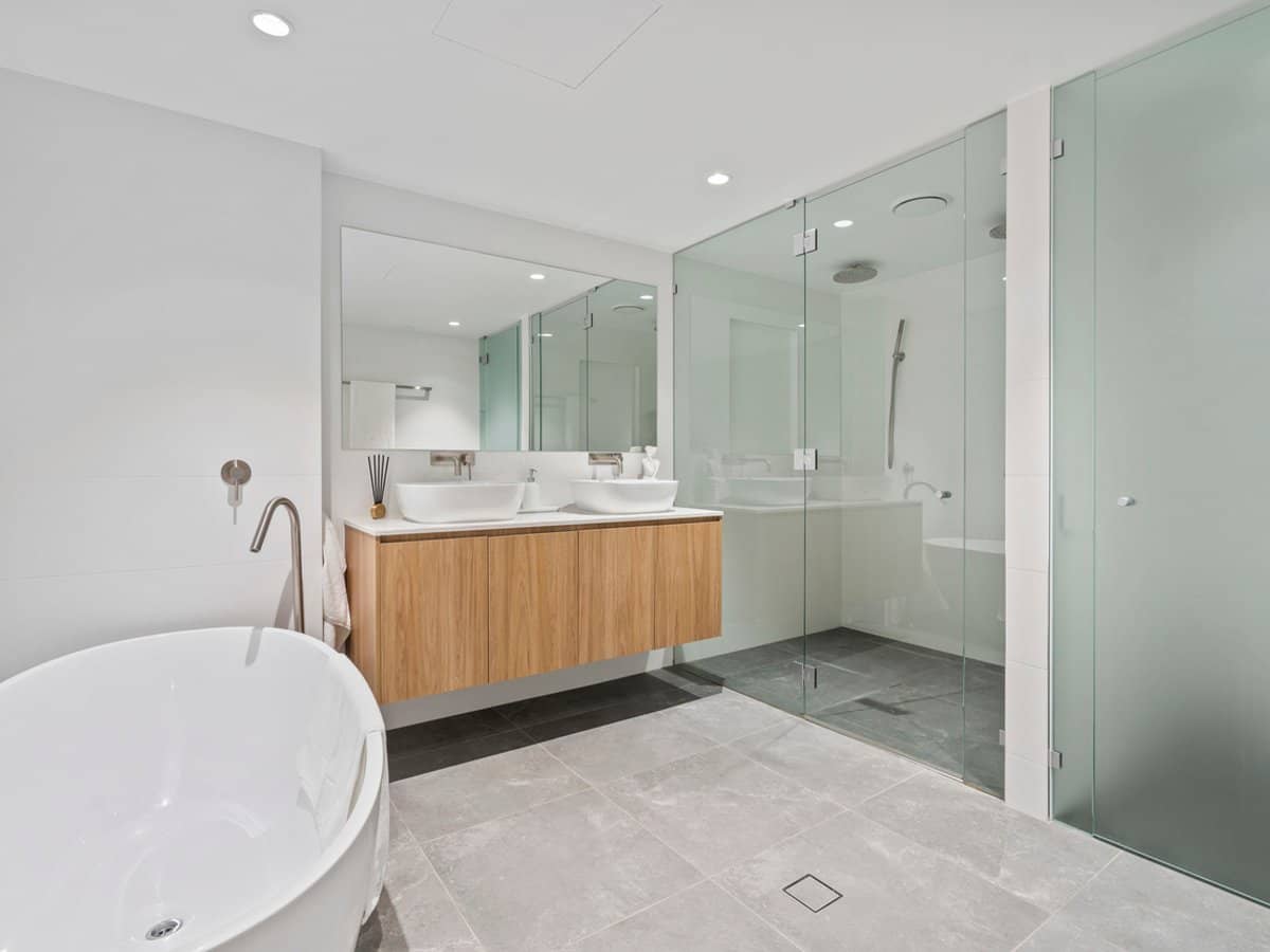 90 Berrima Street, WYNNUM - Thumbnail 17