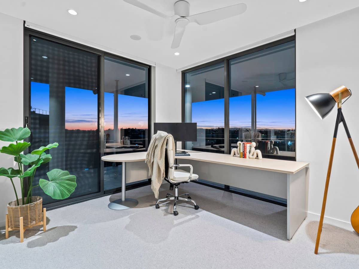 90 Berrima Street, WYNNUM - Thumbnail 20