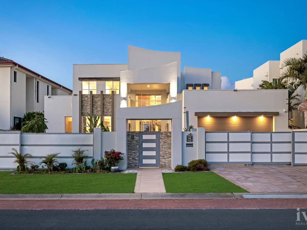 8 King Charles Drive, Sovereign Islands - Thumbnail 28