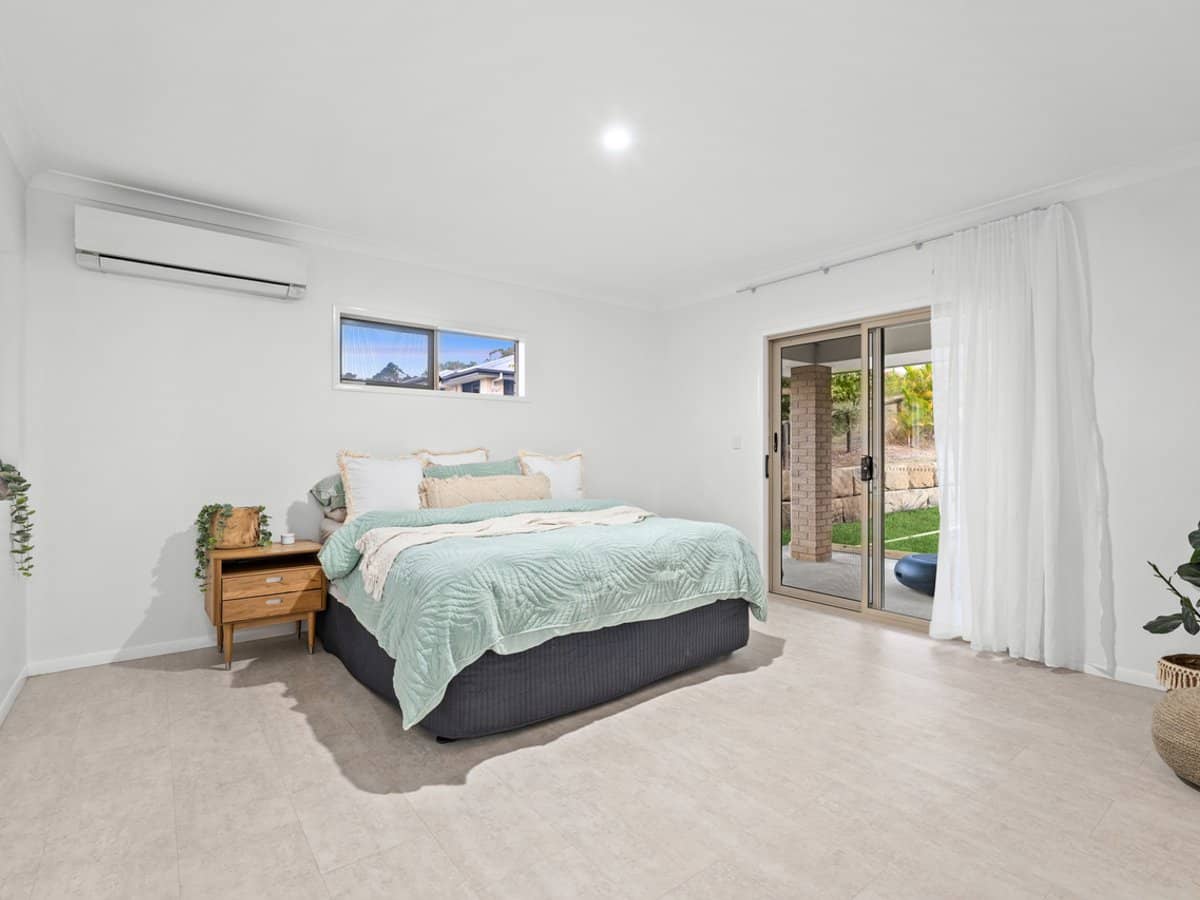 2-4 Eyre Place, JIMBOOMBA - Thumbnail 14