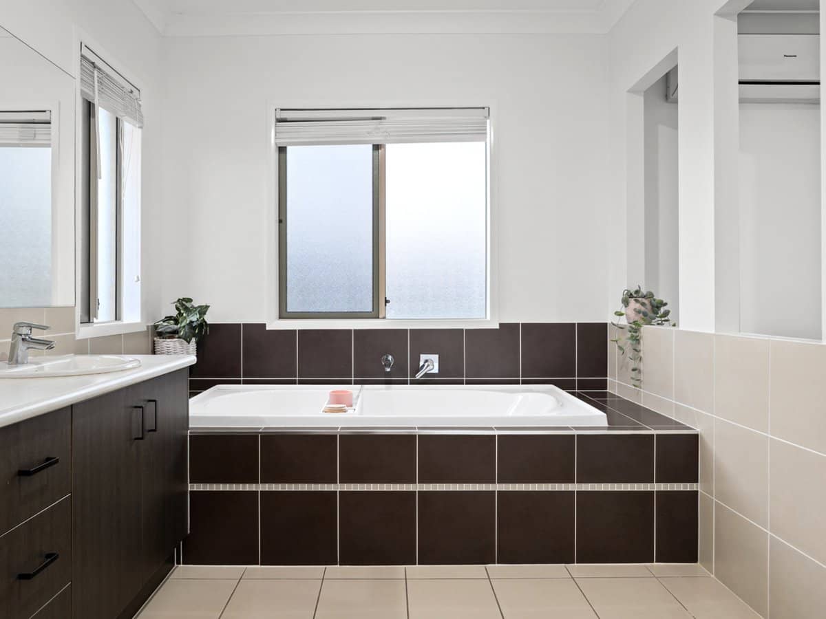 2-4 Eyre Place, JIMBOOMBA - Thumbnail 17