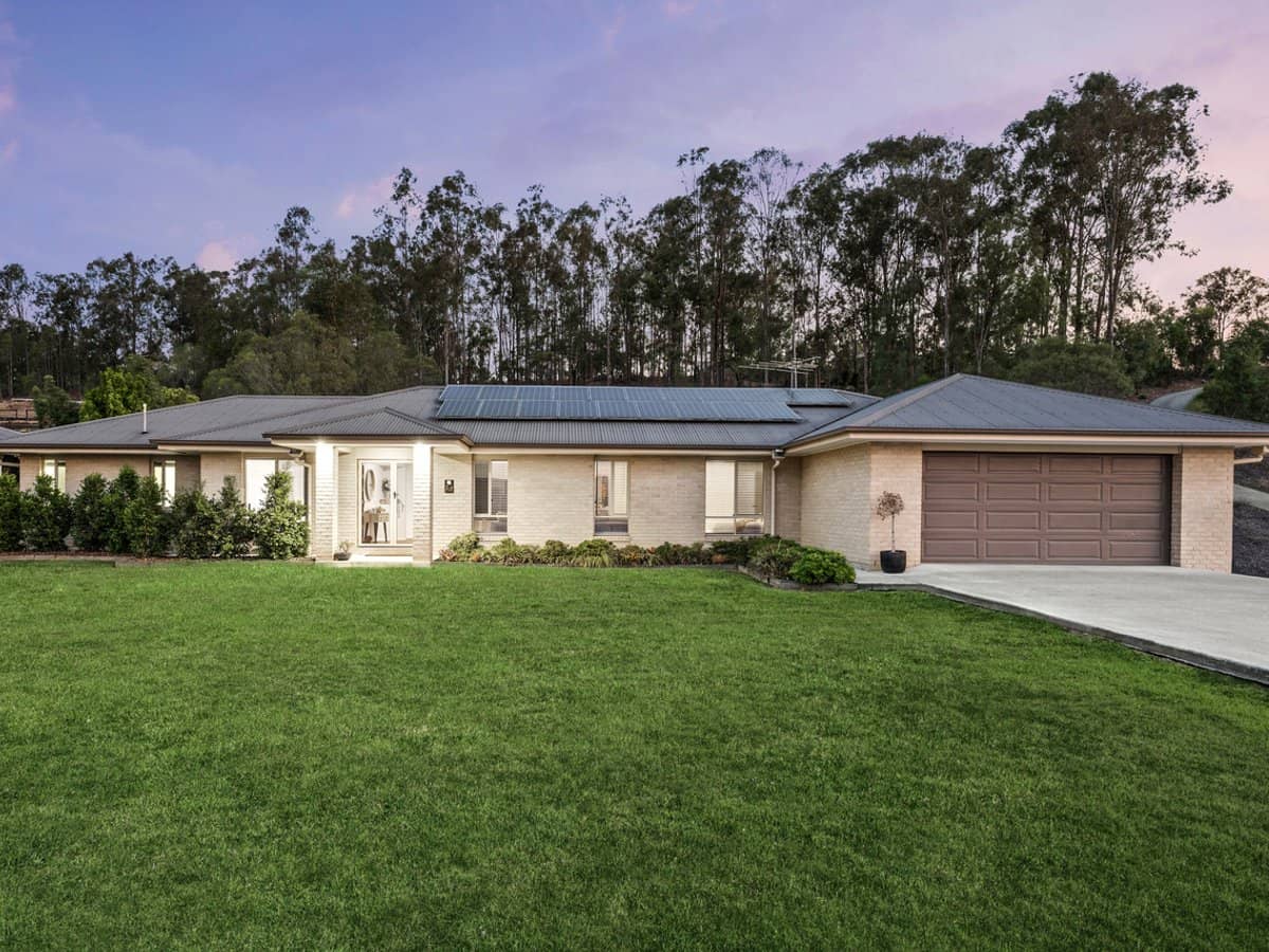 2-4 Eyre Place, JIMBOOMBA - Thumbnail 22