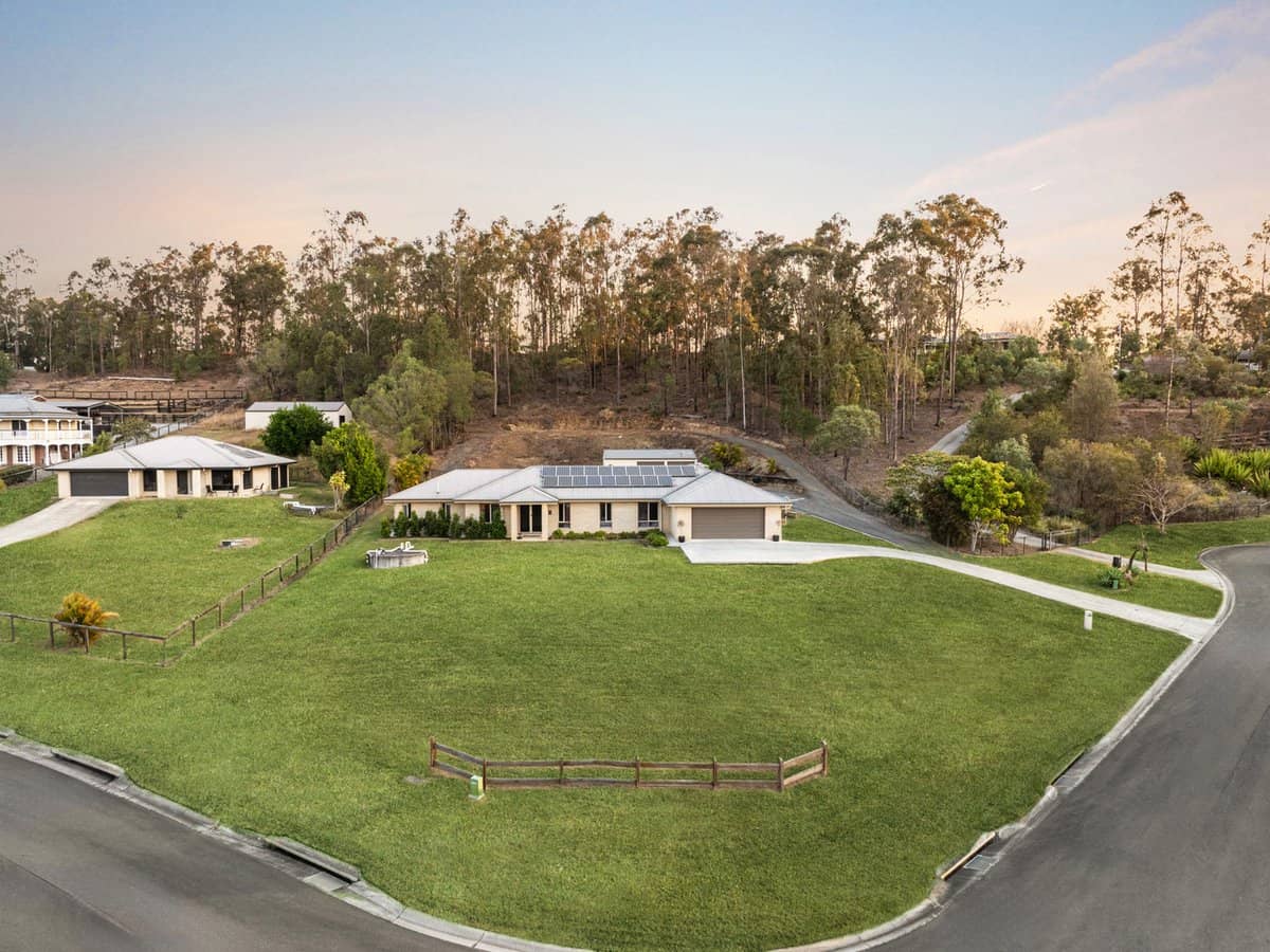 2-4 Eyre Place, JIMBOOMBA - Thumbnail 27