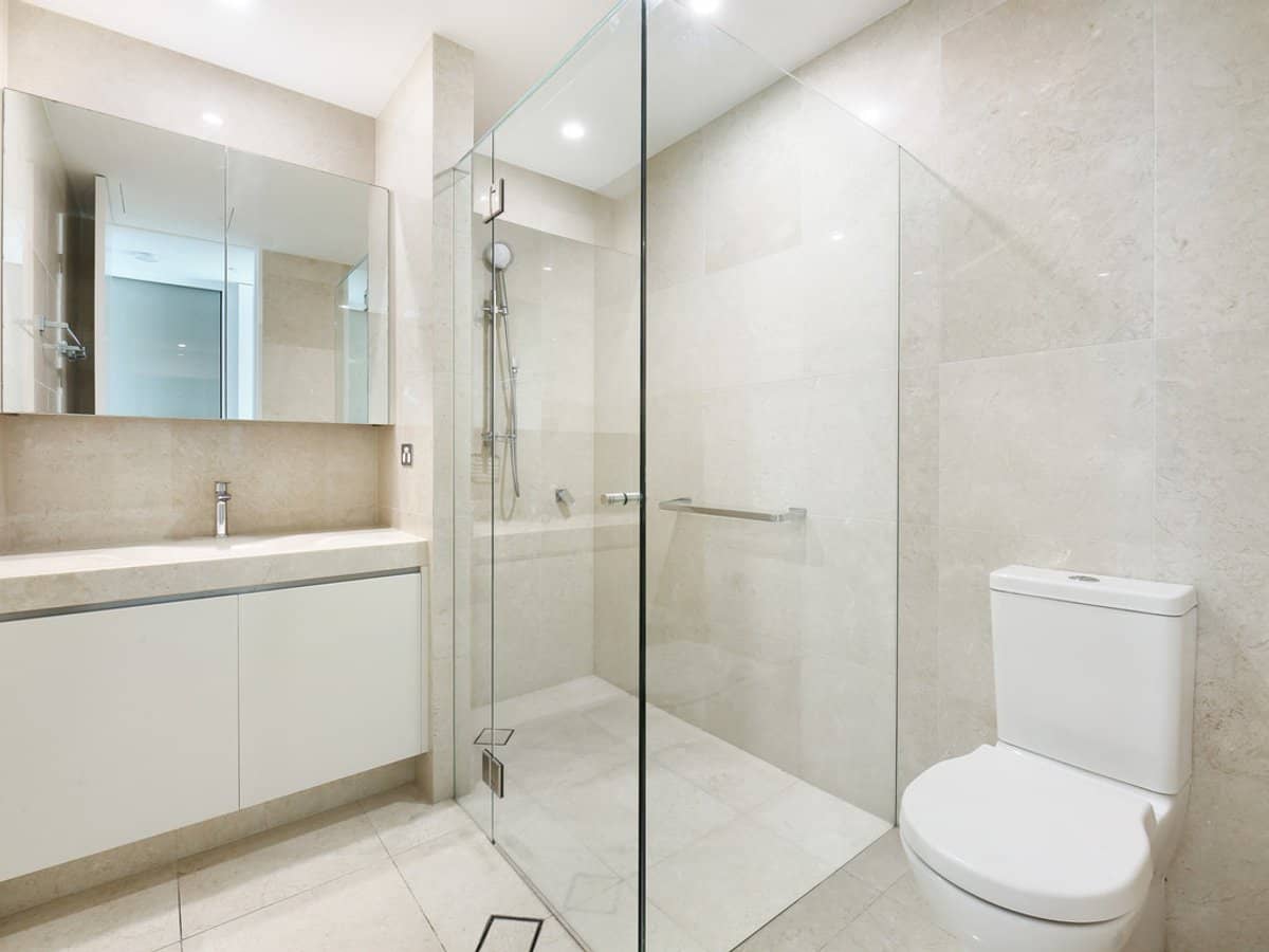 106 The Esplanade, Burleigh Heads - Thumbnail 27