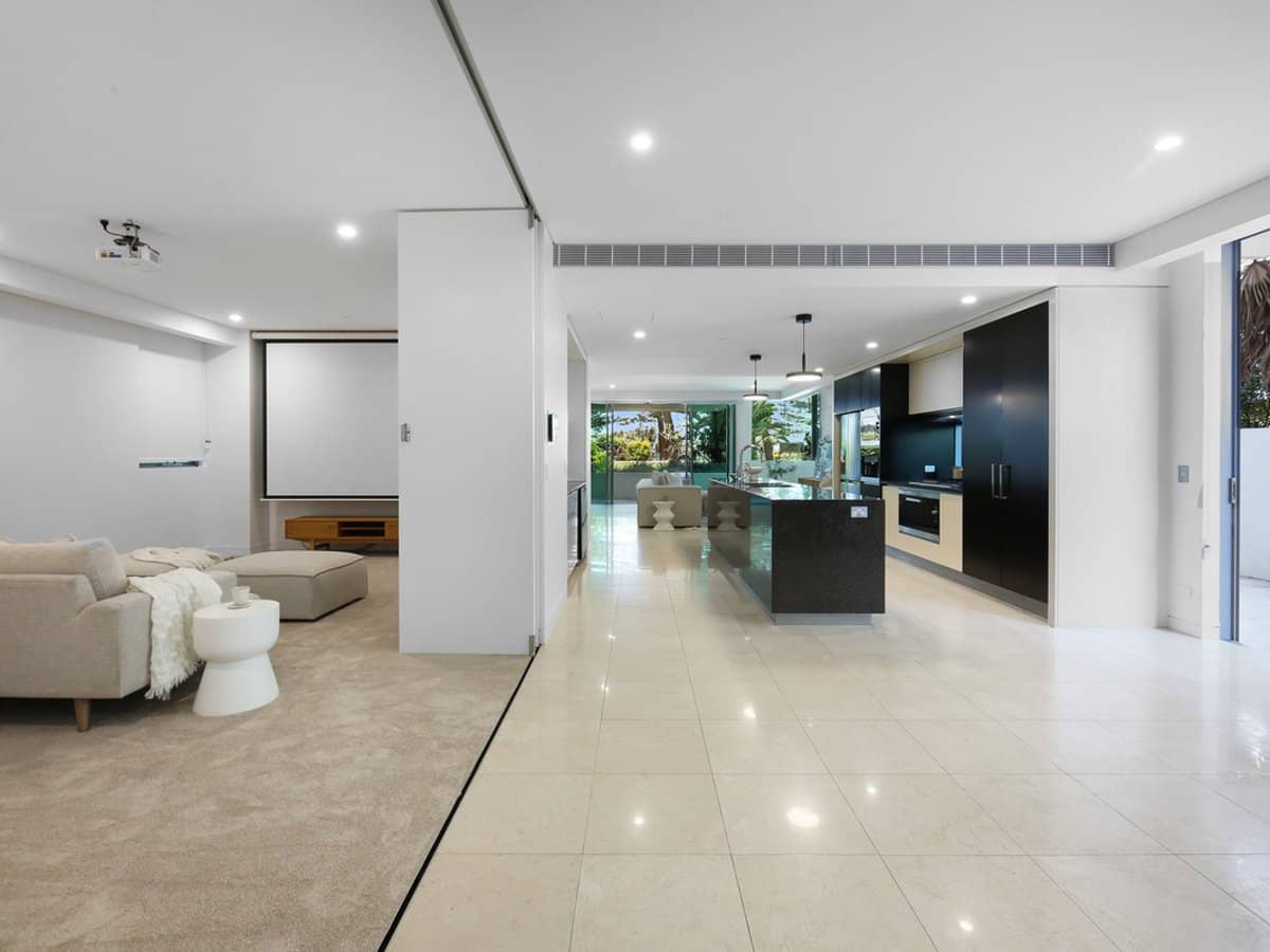 106 The Esplanade, Burleigh Heads - Thumbnail 7