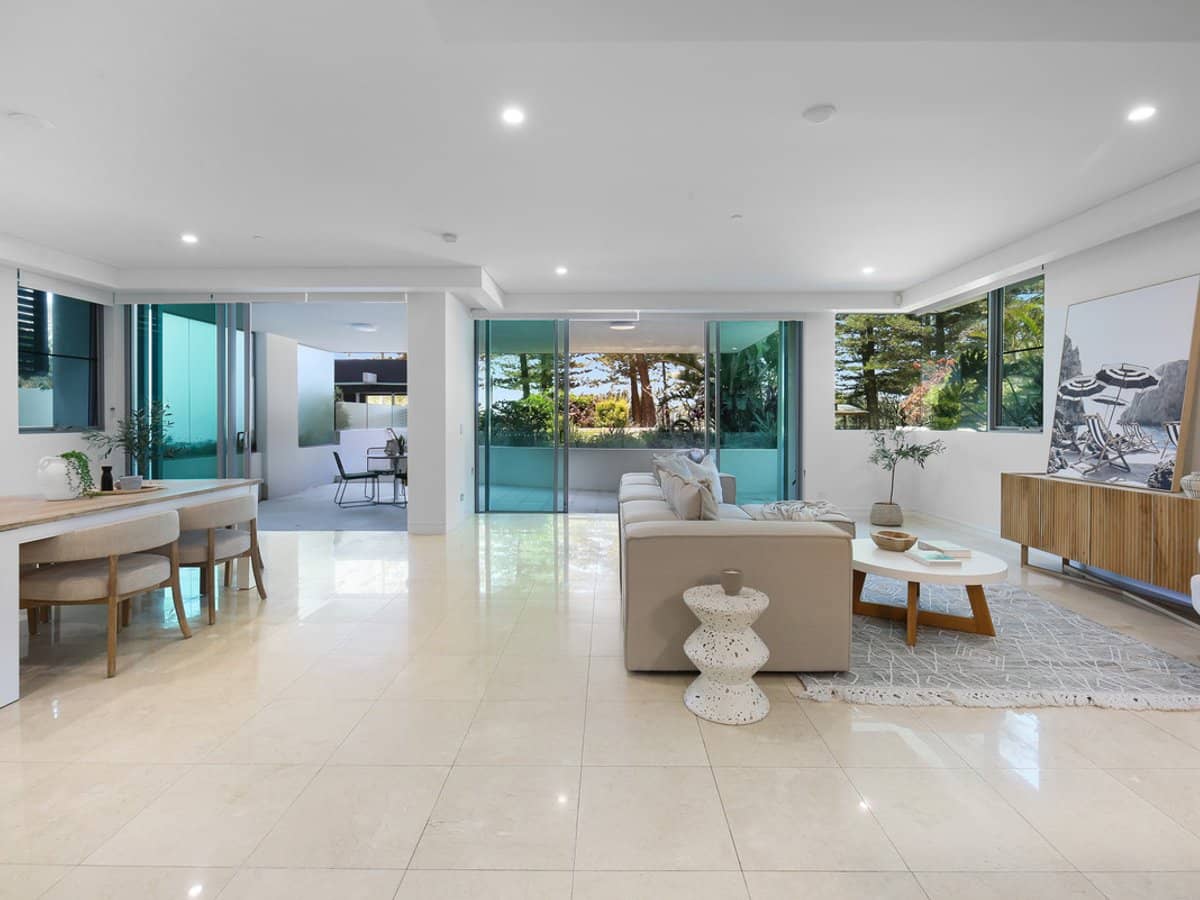106 The Esplanade, Burleigh Heads - Thumbnail 9