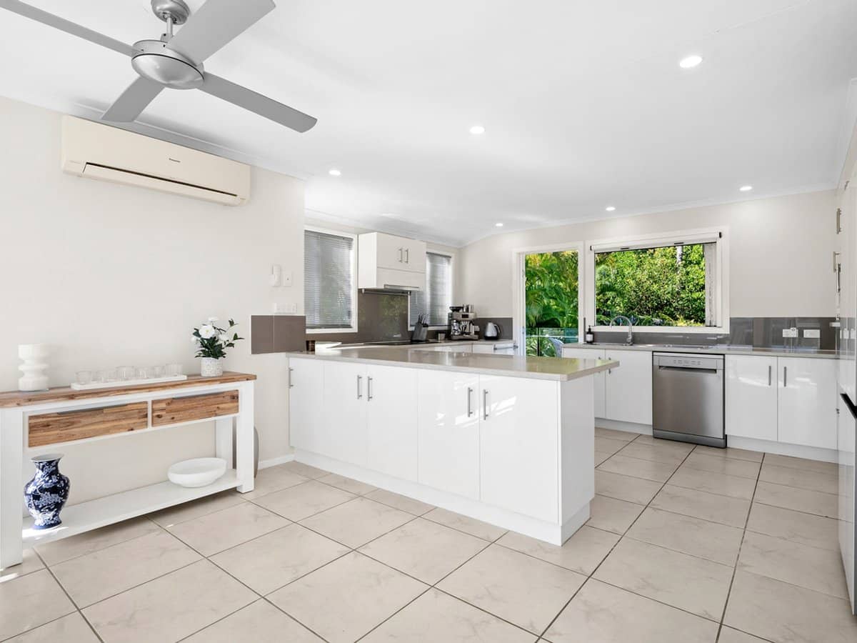 8 Arkana Drive, NOOSA HEADS - Thumbnail 8