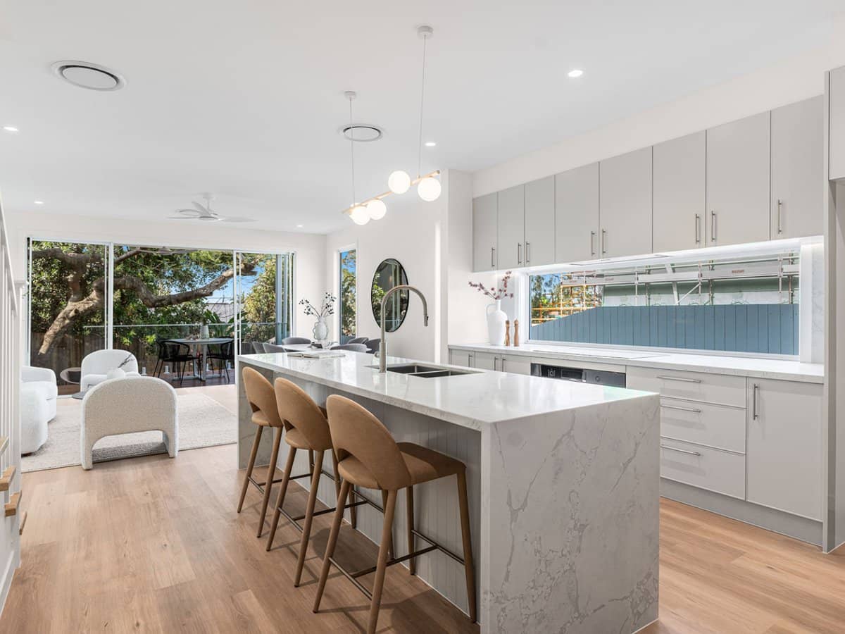 47 Waratah Avenue, CARINA - Thumbnail 3