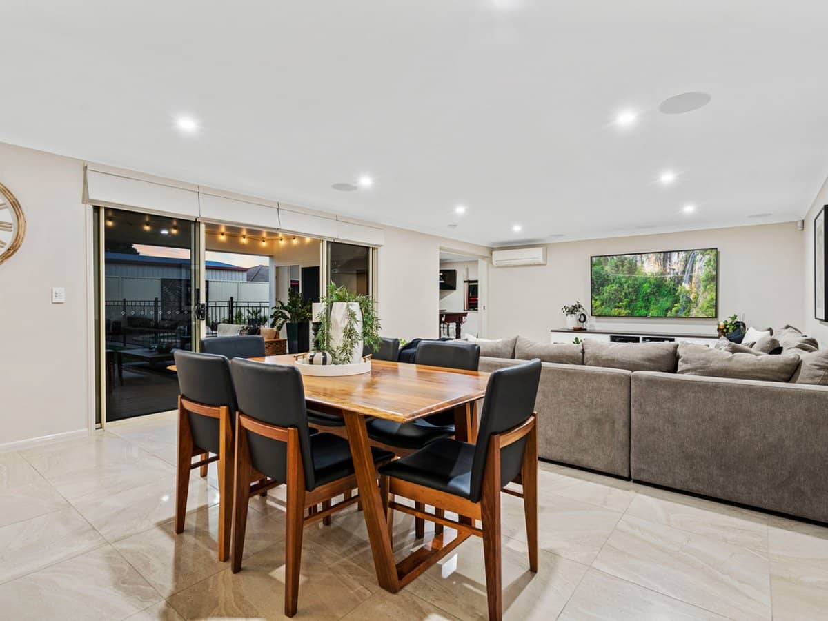 26 Samuel Court, MANLY WEST - Thumbnail 9