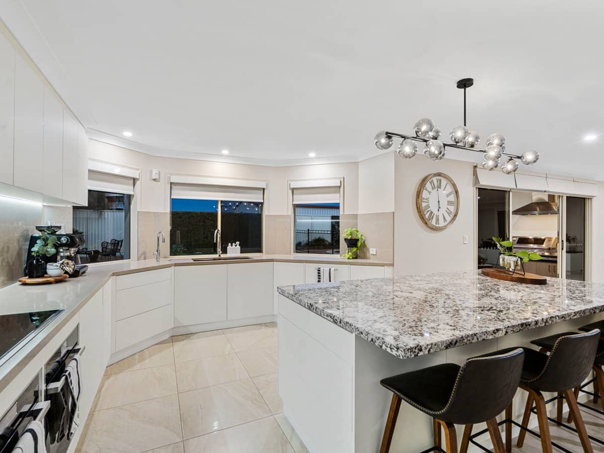 26 Samuel Court, MANLY WEST - Thumbnail 13