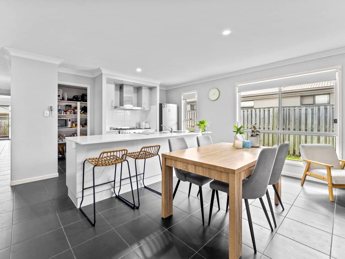 39 Stinson Circuit, COOMERA - Thumbnail 6