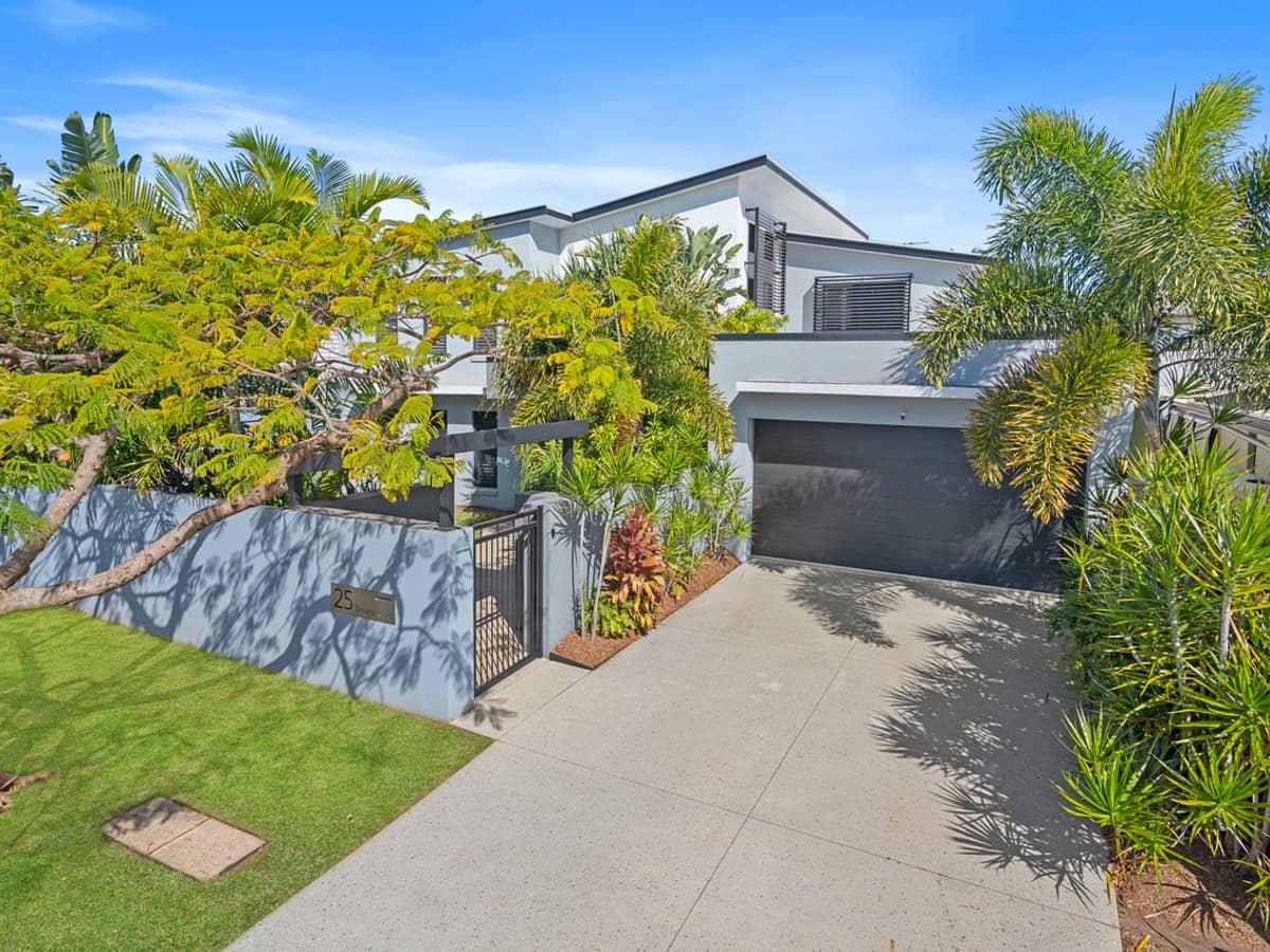 25 Douro Road, WELLINGTON POINT - Thumbnail 1