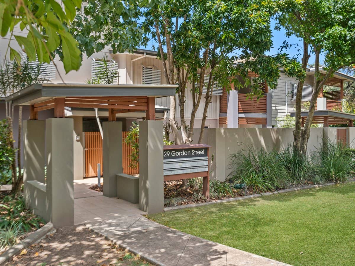 29-33 Gordon Street, ORMISTON - Thumbnail 1