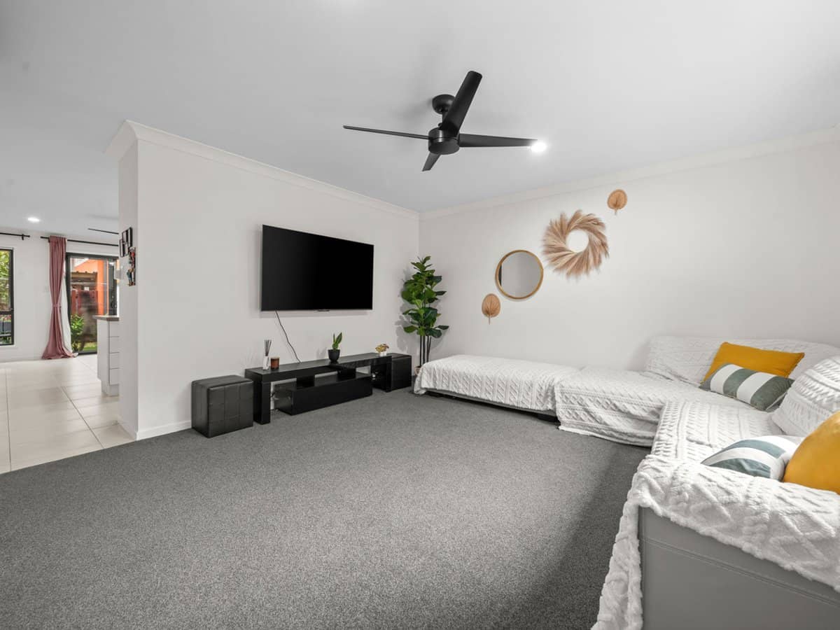 3/20 Jimmy Road, COOMERA - Thumbnail 3