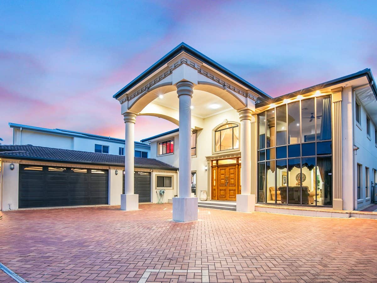 180 Hawthorn Circuit, STRETTON - Thumbnail 2