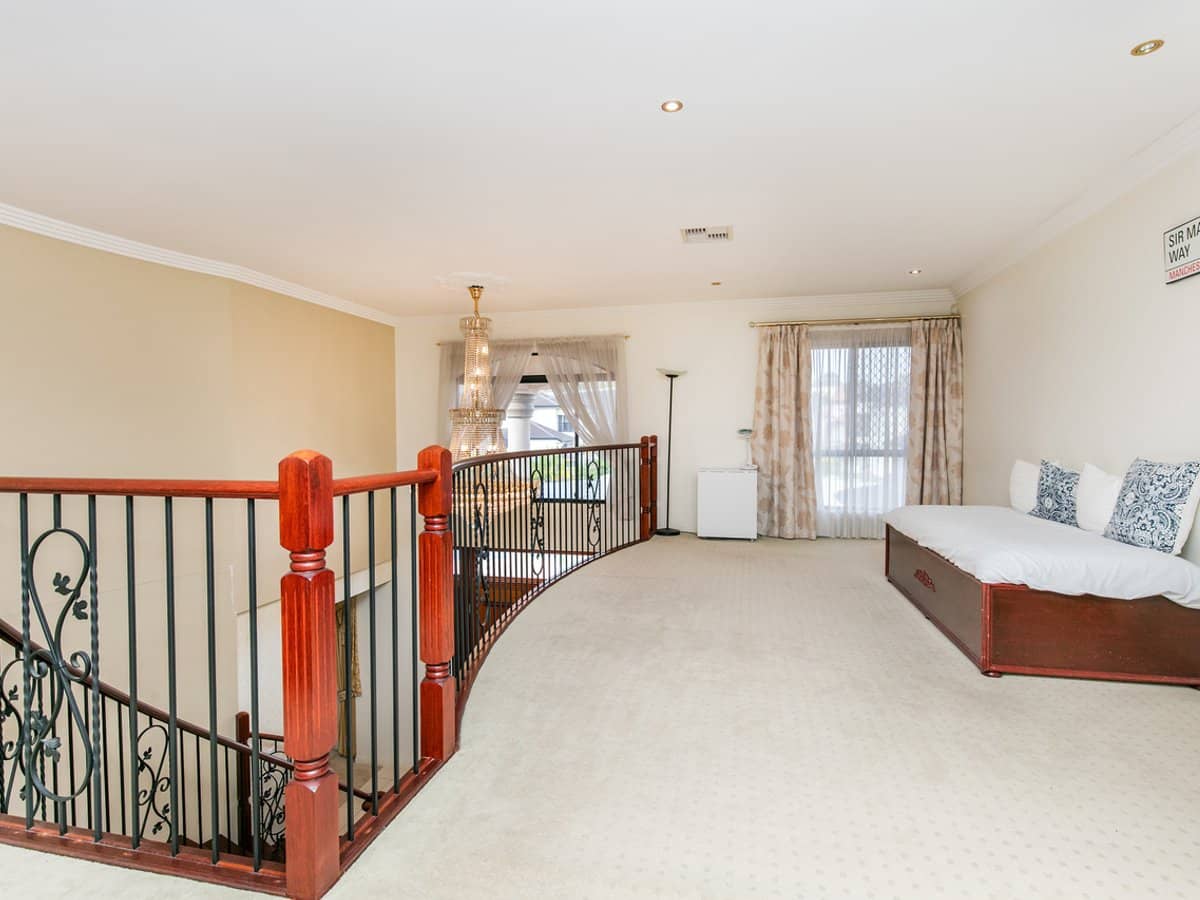 180 Hawthorn Circuit, STRETTON - Thumbnail 18