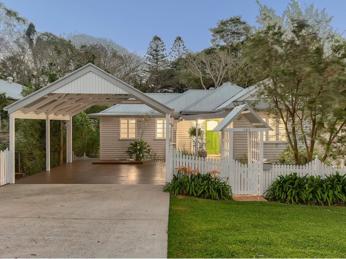 101 Fletcher Parade, BARDON - Thumbnail 1