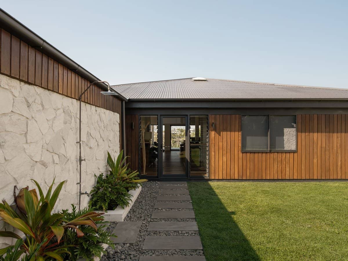 93 Orient Drive, SUNRISE BEACH - Thumbnail 13