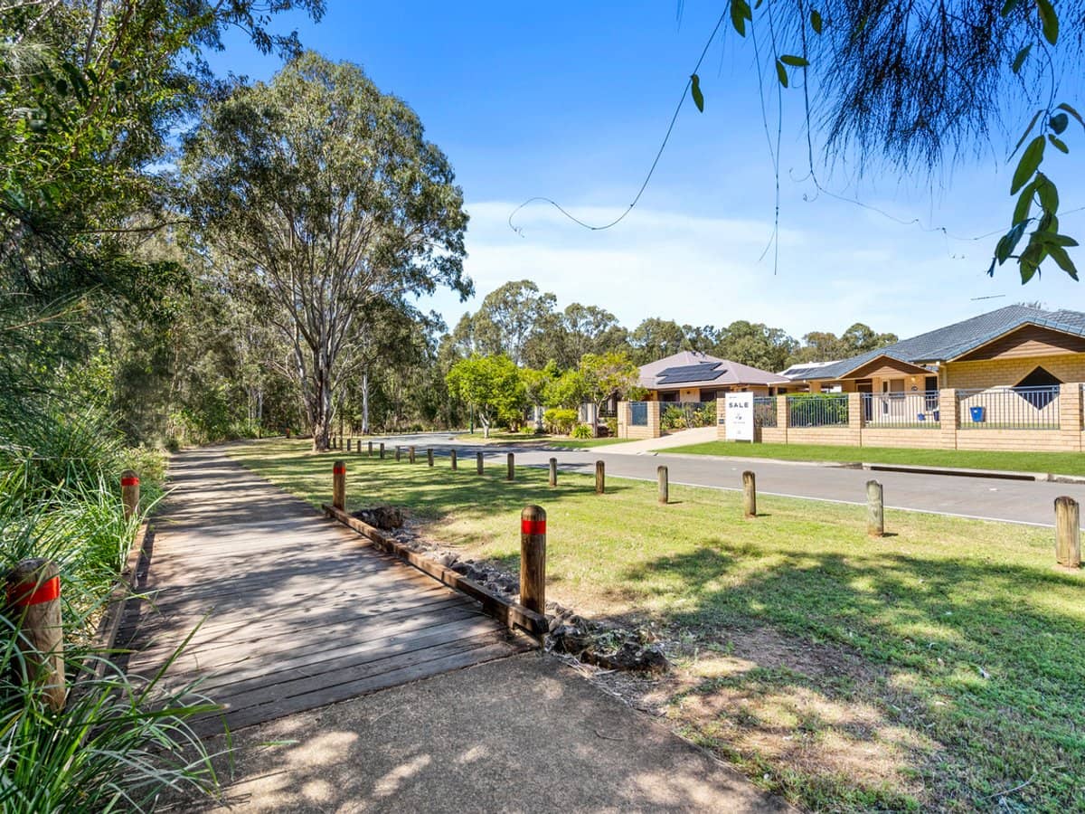 17 Jacob Street, WELLINGTON POINT - Thumbnail 2