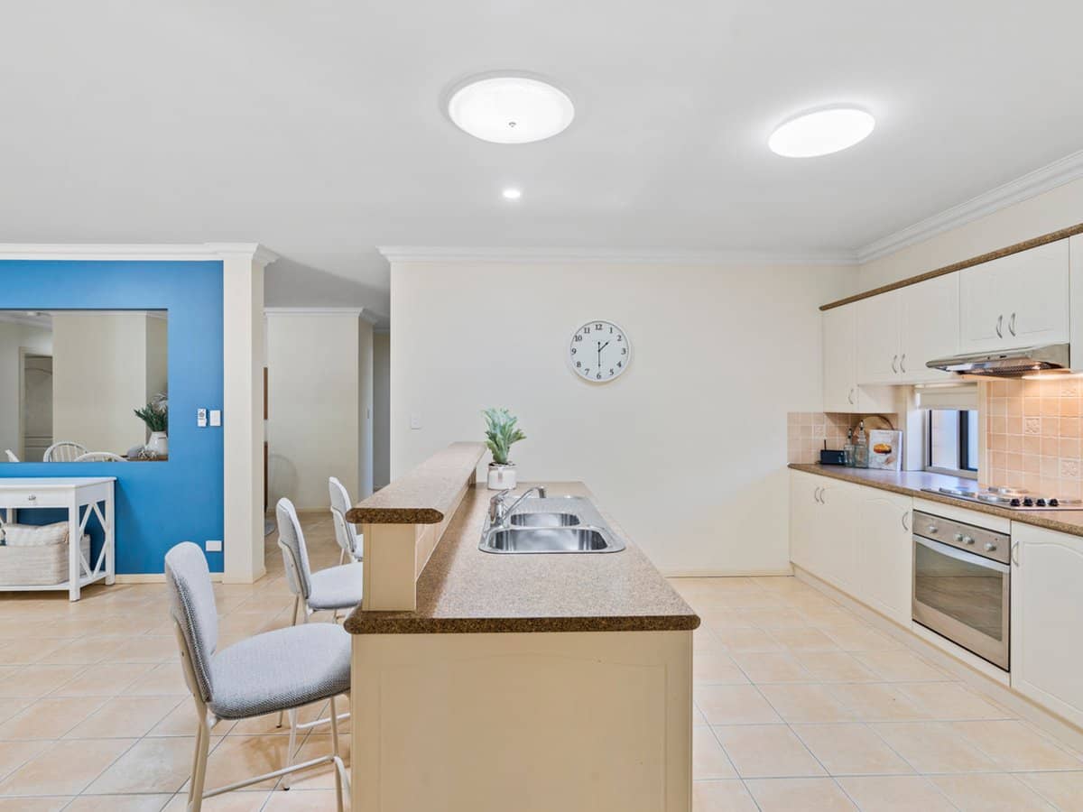 17 Jacob Street, WELLINGTON POINT - Thumbnail 4