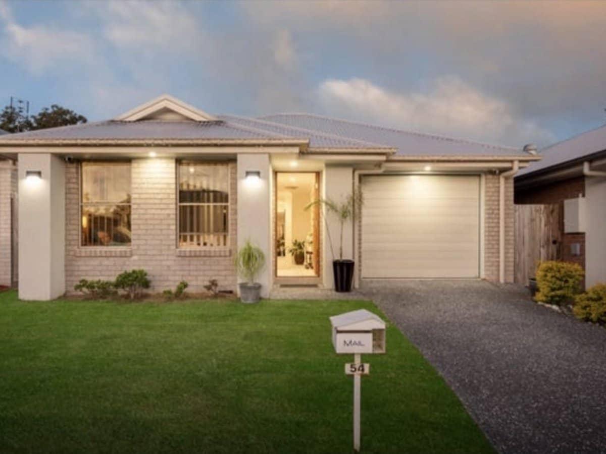 54 Marshall Circuit, COOMERA - Thumbnail 1