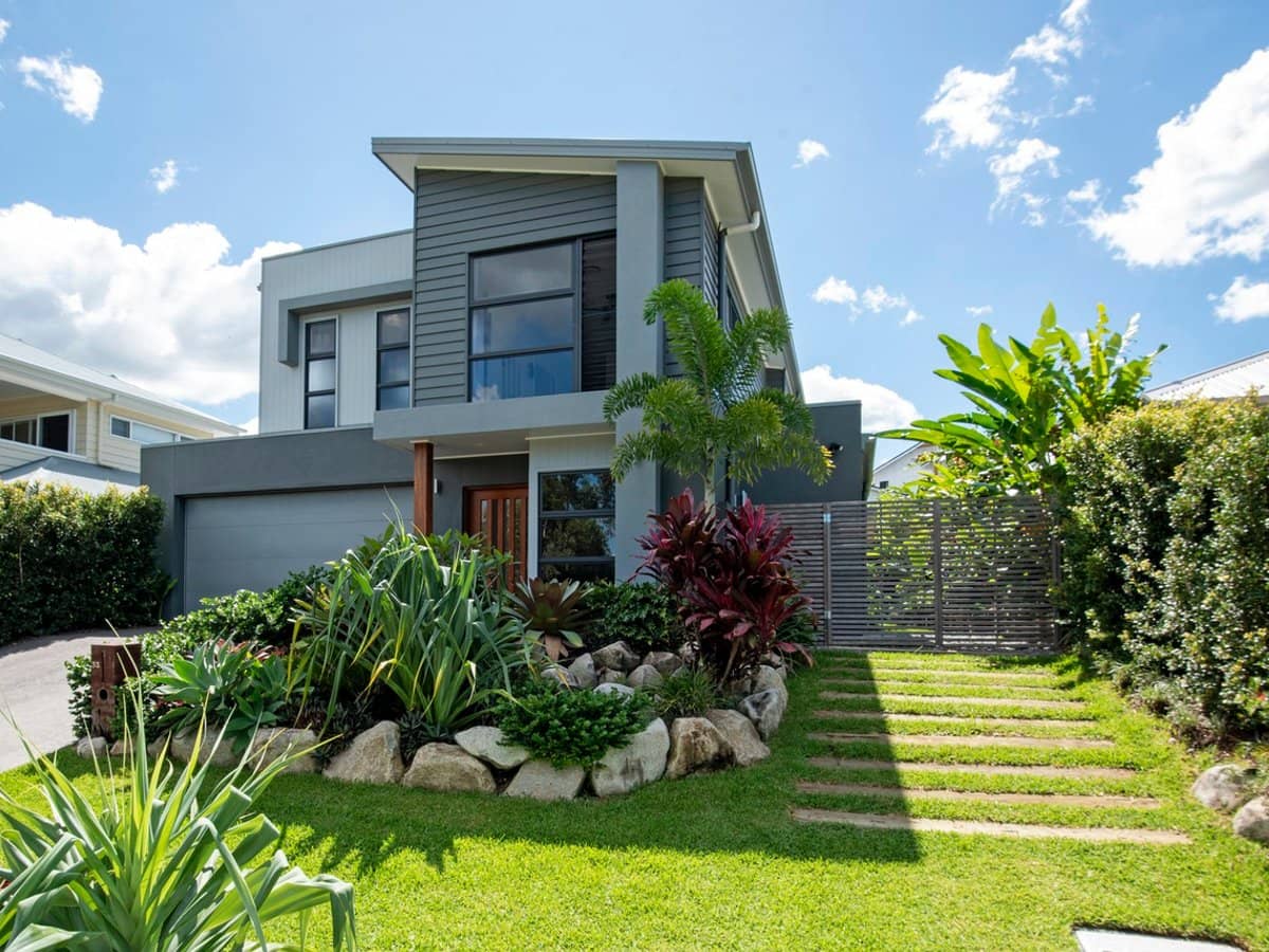 35 Jarrah Drive, PEREGIAN SPRINGS - Thumbnail 1