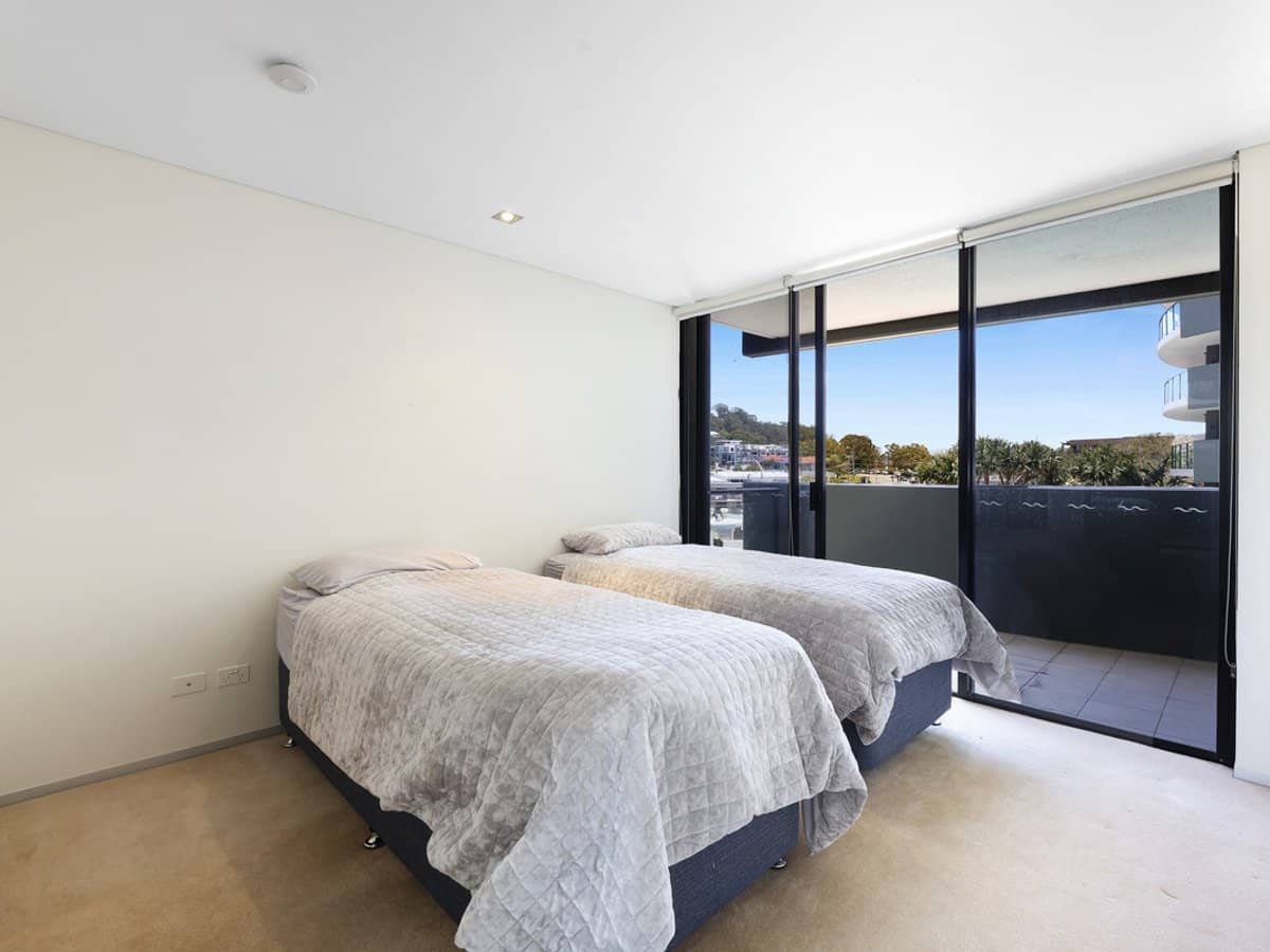 2-14 The Esplanade, Burleigh Heads - Thumbnail 11