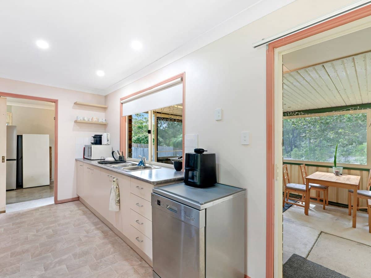 4 Jane Lane, OXENFORD - Thumbnail 6