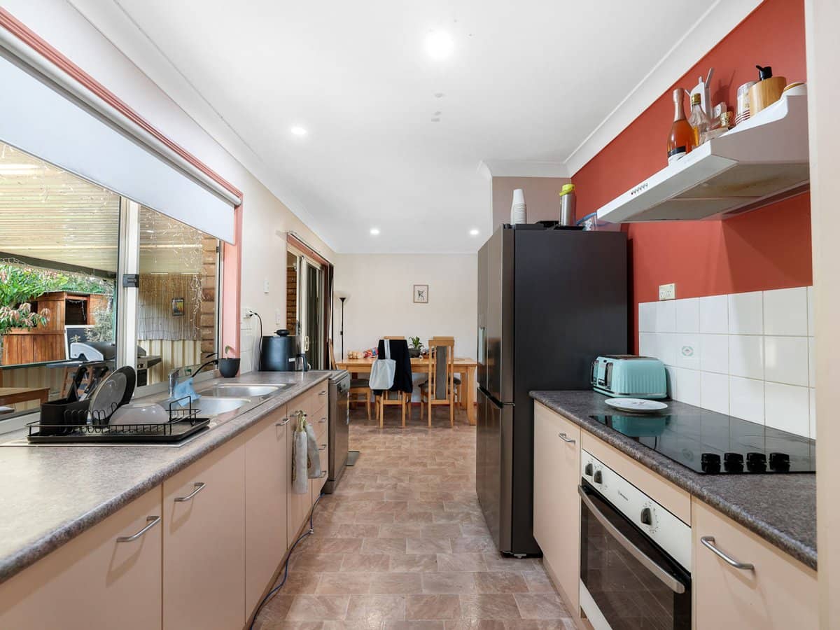 4 Jane Lane, OXENFORD - Thumbnail 7