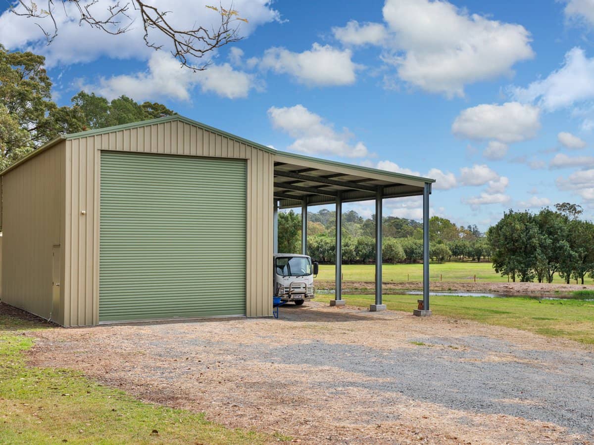 109-113 Natalie Road, BUCCAN - Thumbnail 4