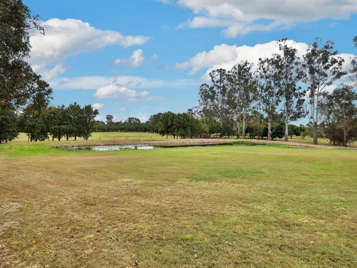 109-113 Natalie Road, BUCCAN - Thumbnail 11