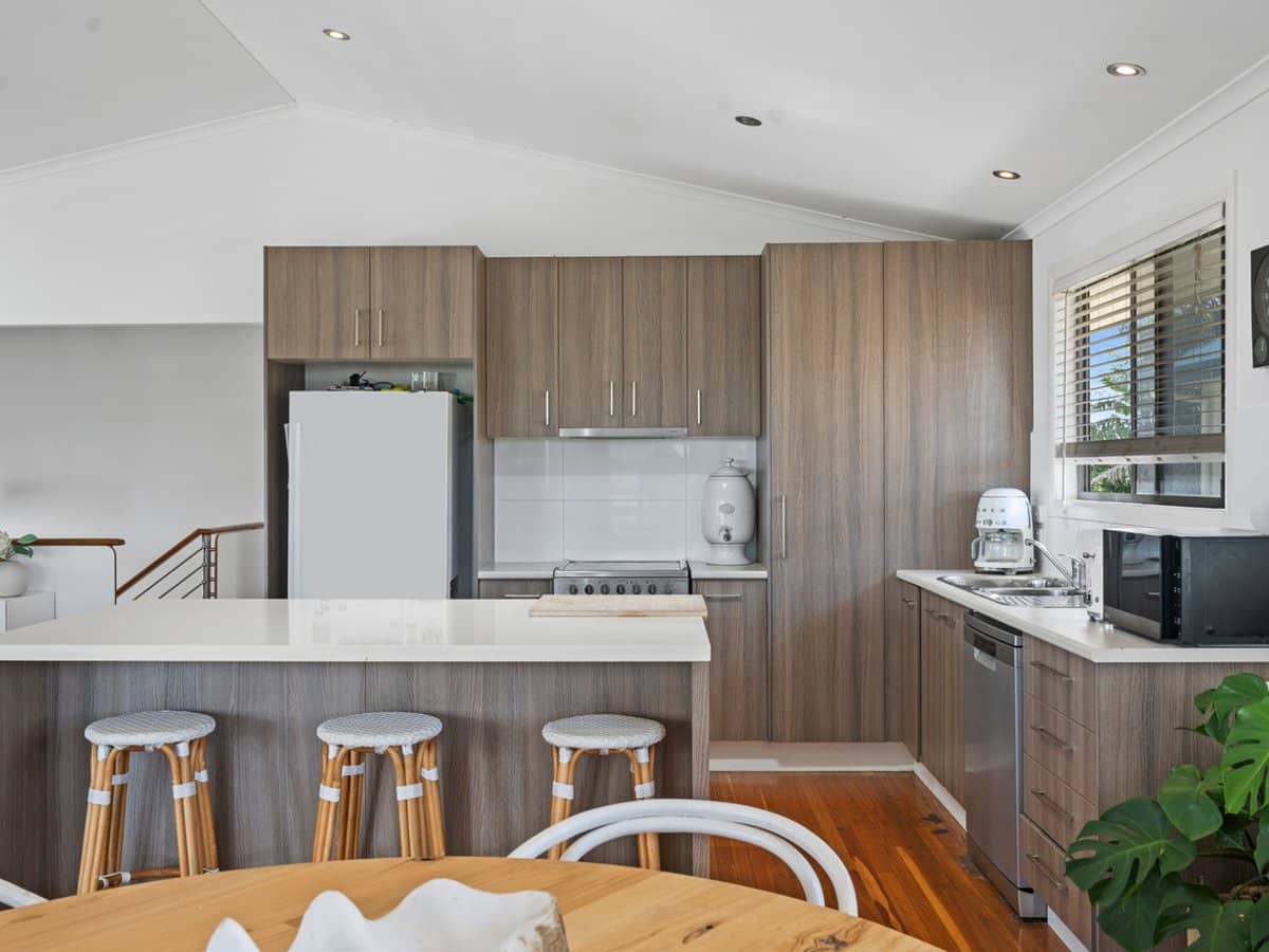 102 Gordon Parade, MANLY - Thumbnail 2