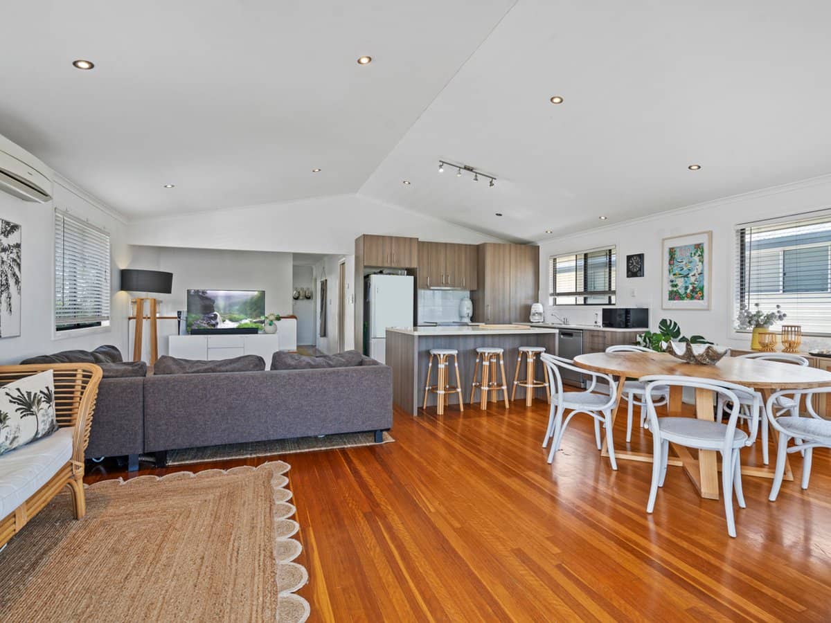 102 Gordon Parade, MANLY - Thumbnail 3