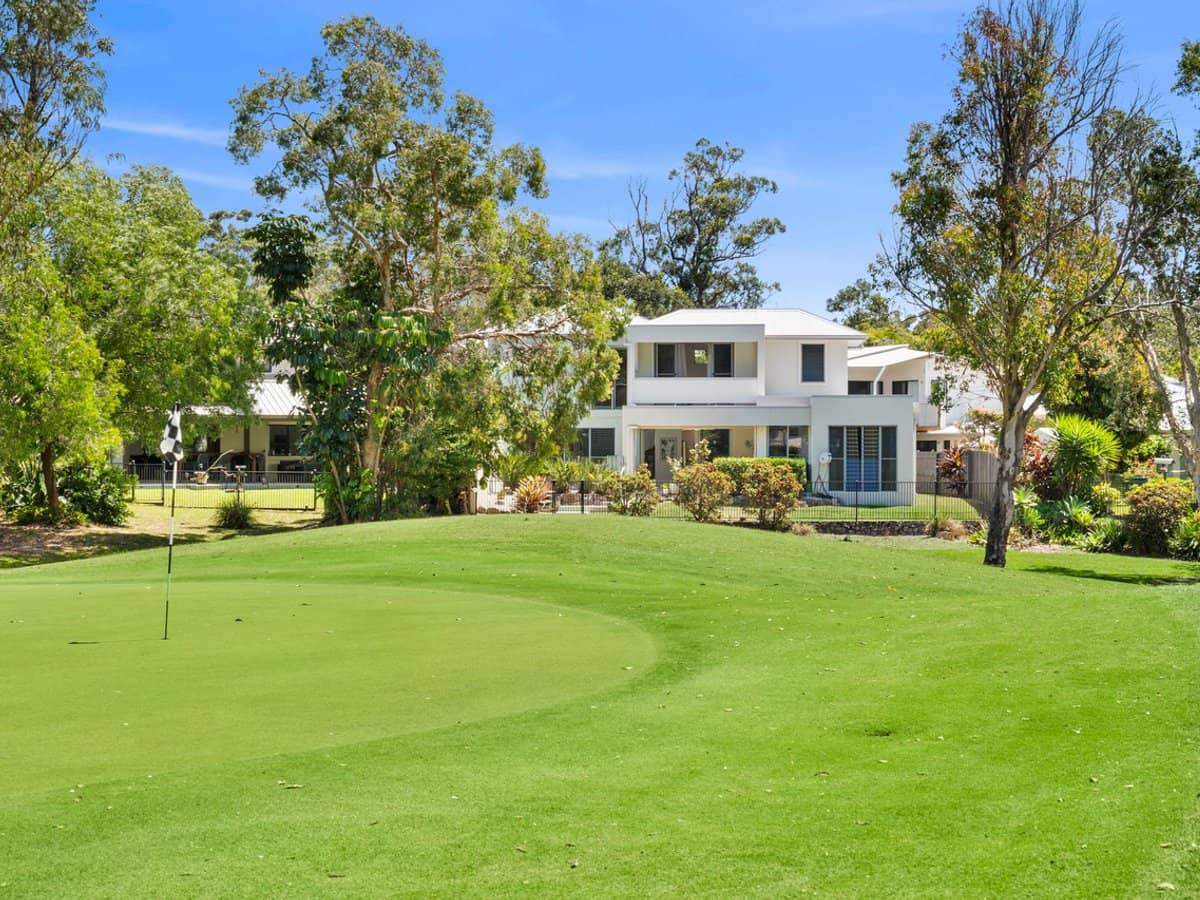 99 The Avenue, PEREGIAN SPRINGS - Thumbnail 2