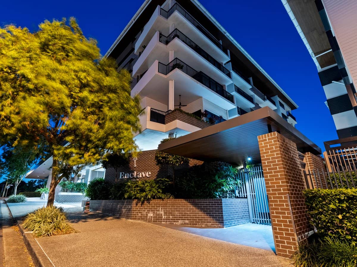 48 Bride Street, WYNNUM - Thumbnail 1