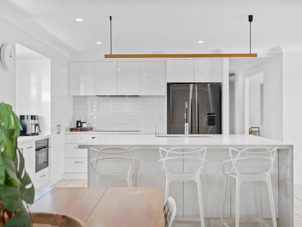 4 Canegrove Circuit, WELLINGTON POINT - Thumbnail 4