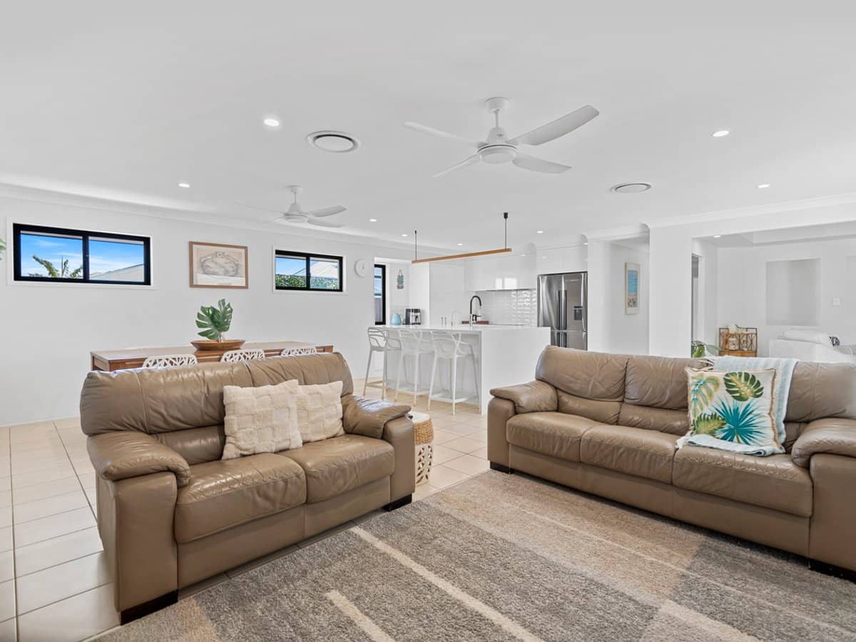 4 Canegrove Circuit, WELLINGTON POINT - Thumbnail 8