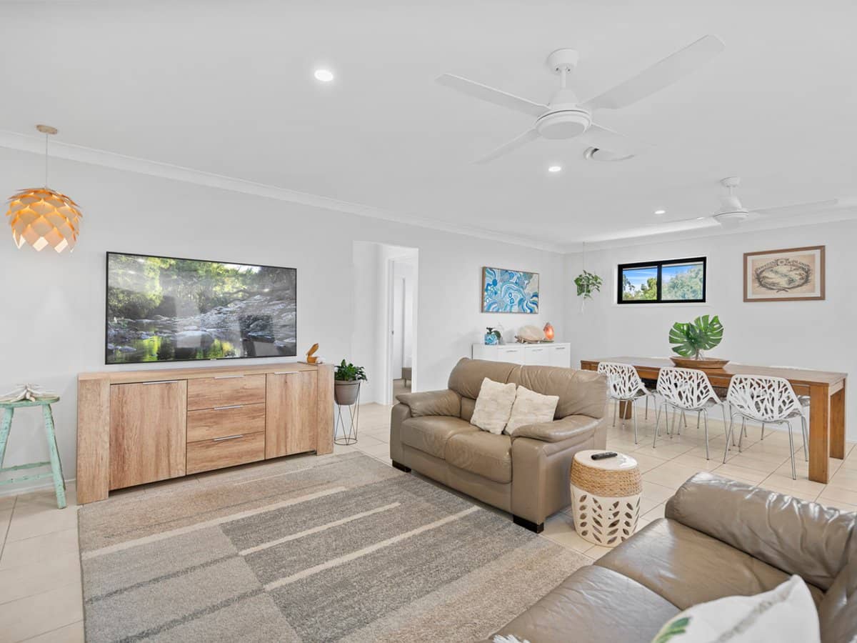 4 Canegrove Circuit, WELLINGTON POINT - Thumbnail 9