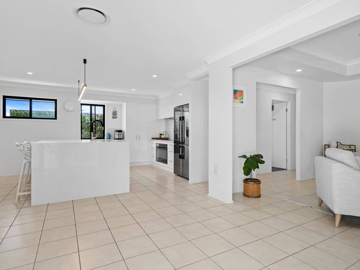 4 Canegrove Circuit, WELLINGTON POINT - Thumbnail 11